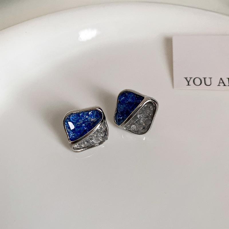 Blue gradual change crystal butterfly flower earrings women s versatile stud earrings personalized earrings