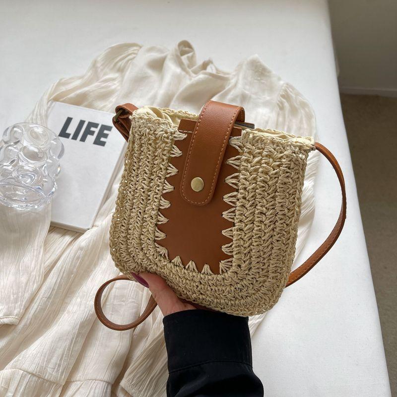 

Французская плетеная соломенная плетеная сумка Женская Летняя 2025 Новое поступление Популярный Горячо продаваемый товар Сумка для мобильного телефона Приморский отпуск Пляжная сумка-мессенджер Off-white without pendant