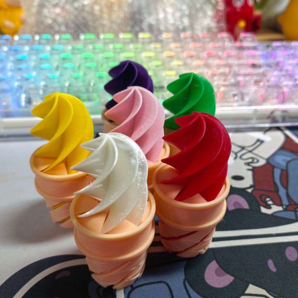 3D Printed Toys Simulation Spiral Sweet Tube Model Realistic Artificial Food Model Fake Food Dessert Decompression Decorative