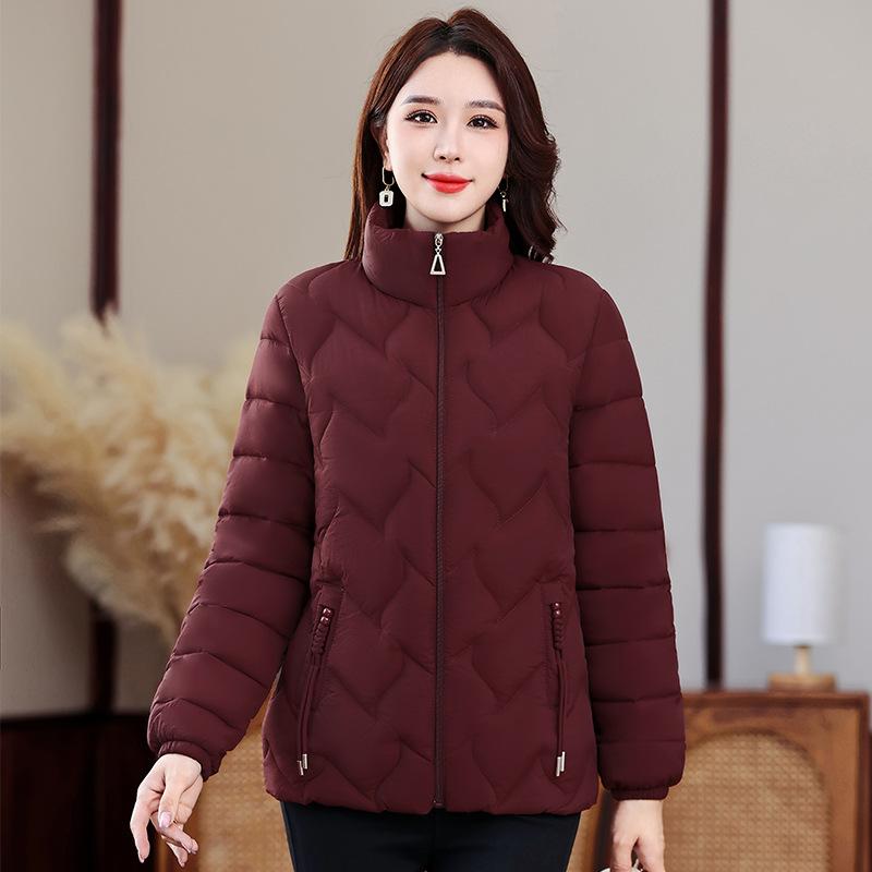 

Женское короткое зимнее пальто в корейском стиле, маленькая хлопковая куртка, утолщенная новая пуховая куртка для матери среднего возраста XXXXXL