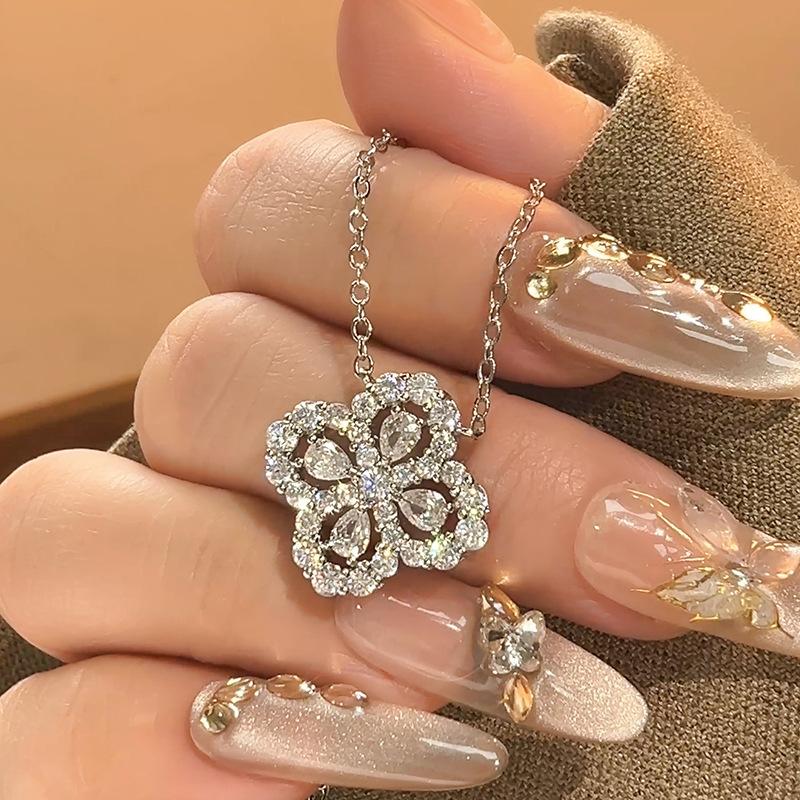 

Набор украшений, серьги-пусеты, ожерелье-игла, инкрустированное цирконом, цепочка на ключицу в виде четырехлистного клевера для женщин