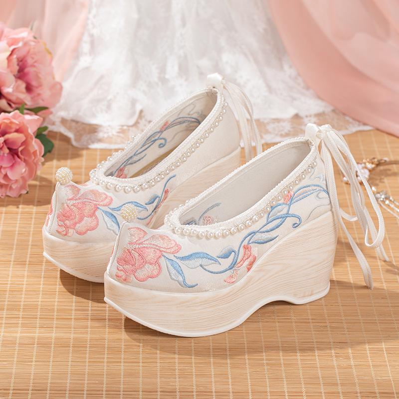 Women Cheongsam Hanfu High-heeled Embroidered Shoes Chinese Style Ancient Fairy Cosplay Ankle Boots Pearl Lace-up Cloth Shoes