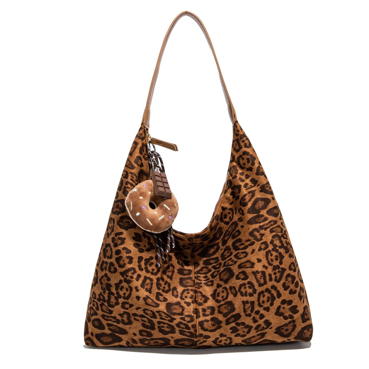 

French brown leopard print design donut pendant temperament tote bag versatile commuter lazy leisure bag shoulder bag
