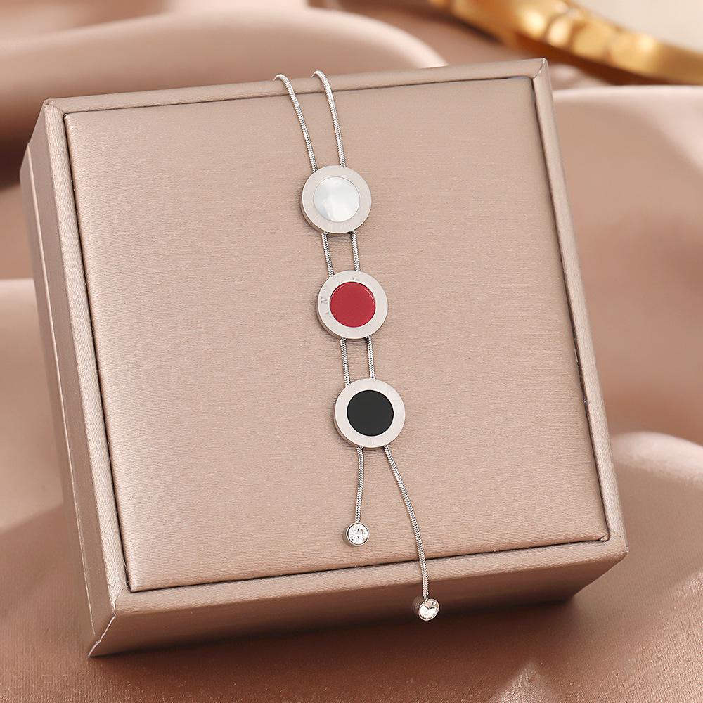Women's Silver Titanium Steel Necklace with Micro-Inlaid Zircon - Elegant, Durable Clavicle Chain Jewelry