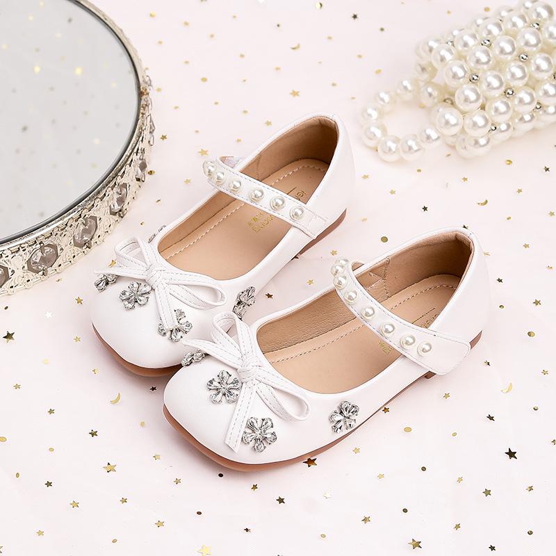 2026 New Girls' Leather Shoes, Korean Style with Soft Sole and Bow, Perfect for Princess and Performance Wear.