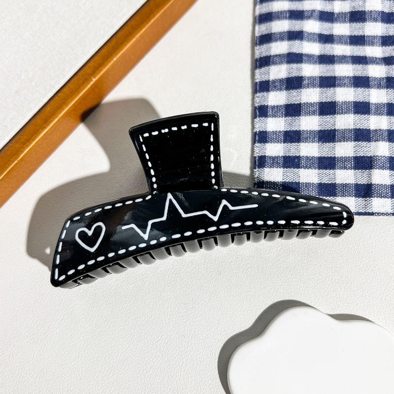 High-end Cream-colored Hair Clips Women's Heart Graffiti Wavy Gripper Elegant Updo Shark Gripper