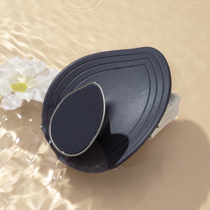 

Leaf Shape Shampoo & Scalp Massage Brush for Wet & Dry Hair - Unisex Home Use Comb 161-Leaf Shampoo Brush