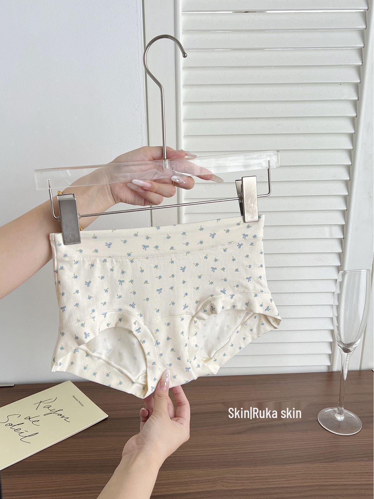 

Женские хлопковые трусы-боксеры с пасторальным цветочным принтом - Легкие, Высокоэластичные, Антибактериальные, Удлиненная ластовица. XL (60-70kg)