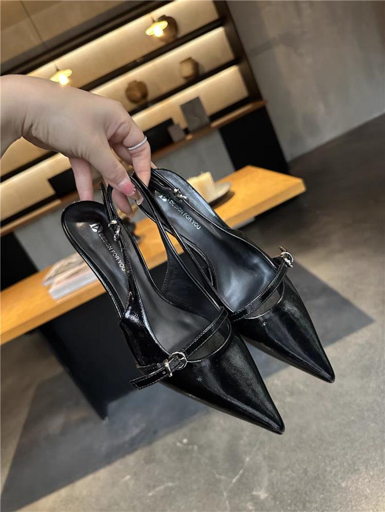 

Soft leather version~ pointed high heels women s 2025 spring new one-word belt buckle low heel bag head sandals single shoes 35