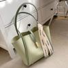 Versatile Armpit Bag Bucket Bag Women's Large Capacity Backpack Vintage Handbag Autumn and Winter