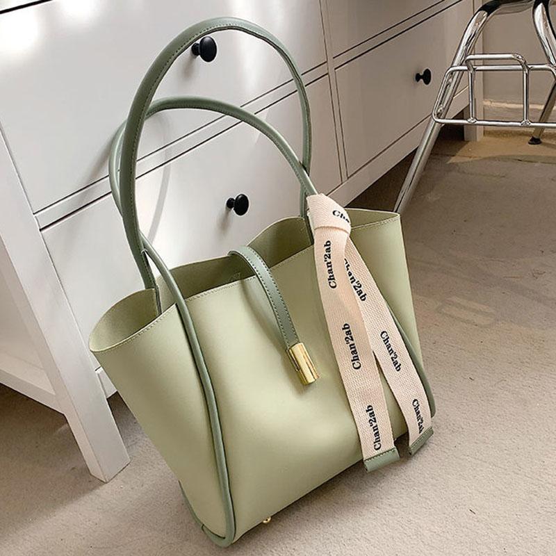 Versatile Armpit Bag Bucket Bag Women's Large Capacity Backpack Vintage Handbag Autumn and Winter