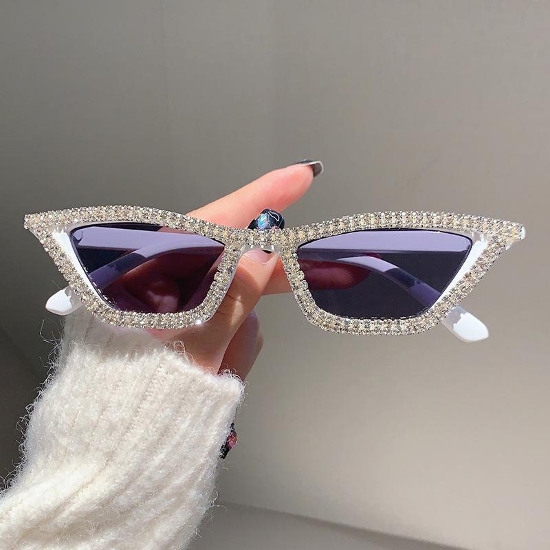 Fashion Cat Eye Rhinestone Bling Sunglasses Women Vintage Small Frame Ladies Gradient Sun Glasses UV400