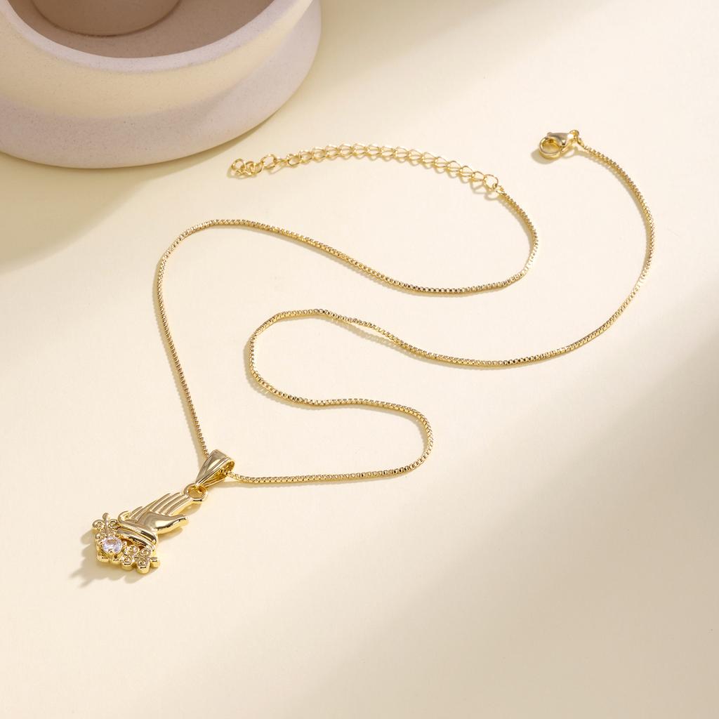 QIKU Hand Shape Pendant Necklace Heart Zircon Enamel Adjustable Bohemian Jewelry for Women