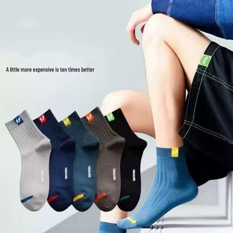 Zhuji Men's Breathable Odor-Resistant High Tube Sports Socks for Autumn and Winter