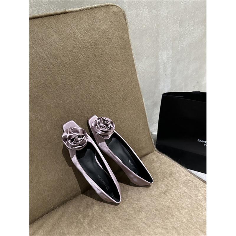 2025 Frühling und Herbst neue französische flache Einzelschuhe Feenschuhe eckige Spitze mit Rock sanfte Abendschuhe