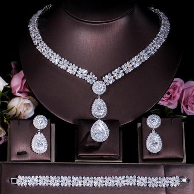 CMM Super brillant 4 pièces de mariage zircon cubique collier boucle d'oreille Bracelet bague ensemble de bijoux pour les mariées