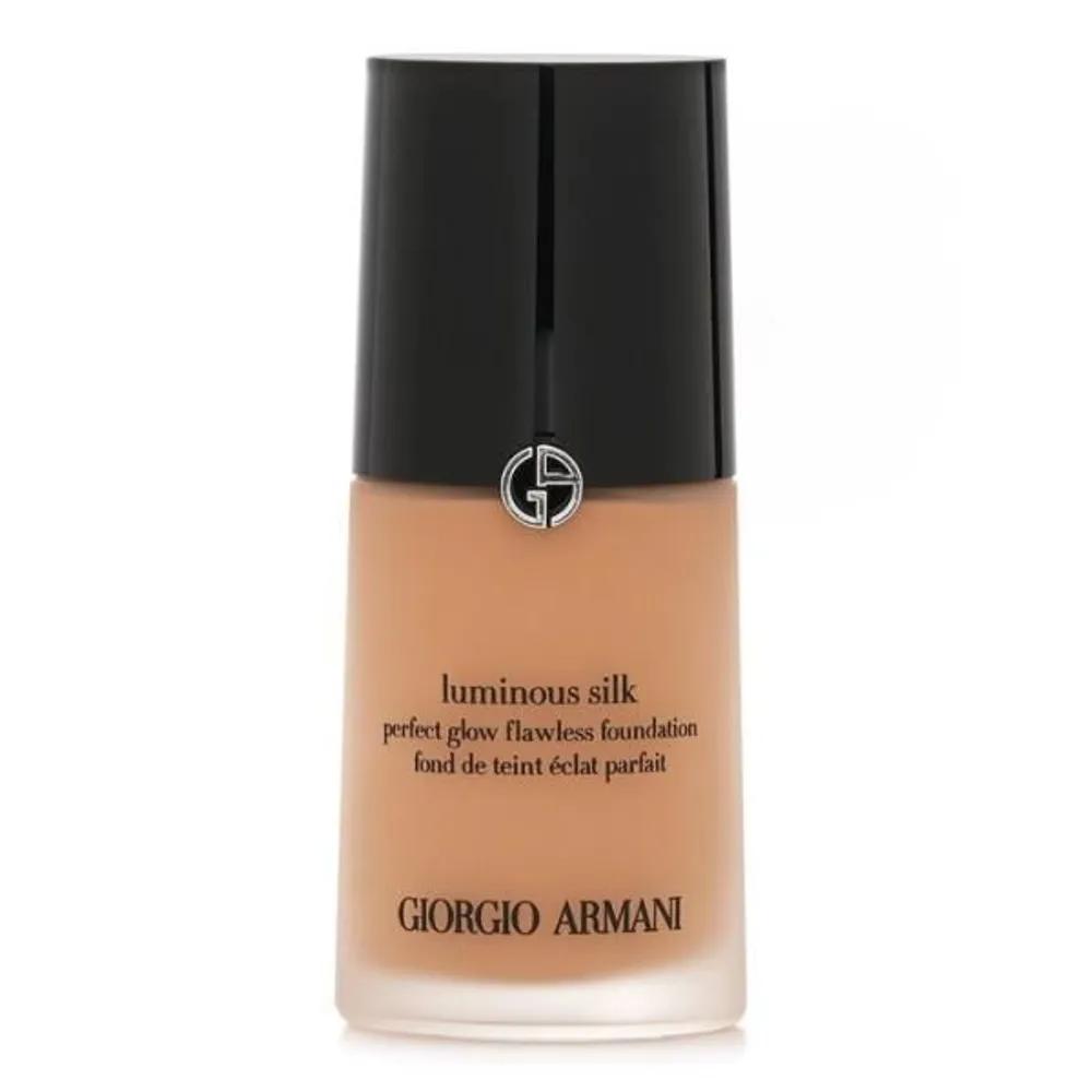 Тональная основа Armani Luminous Silk - 5.2 Средний Нейтральный