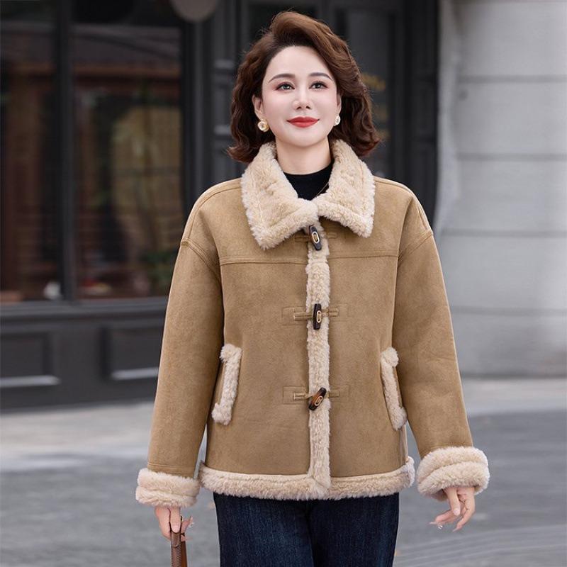 Middle-aged and Old Women's Loose Coat, Young Women's Fur Integrated Top, Elegant and Comfortable Mother's Warm Short Coat
