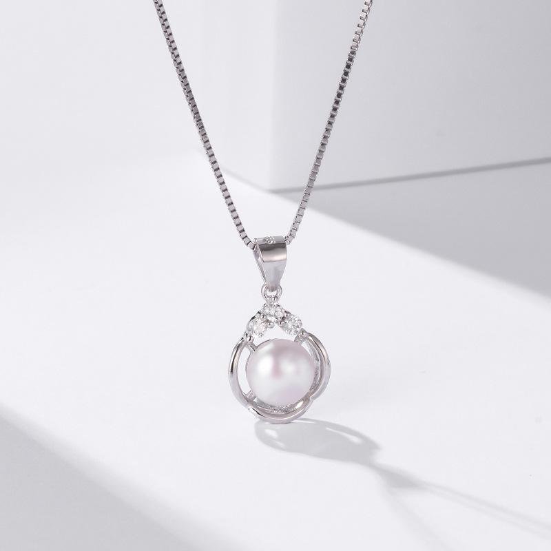 

Ожерелье из стерлингового серебра 925 пробы с пресноводным жемчугом - Элегантный подвес высокого класса для женщин, Идеально для осени и зимы 925 Silver