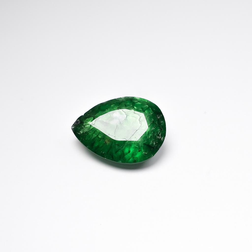 5.30 Ct Natural Colombian Green Emerald Pear Cut Certified Gemstone for Gift