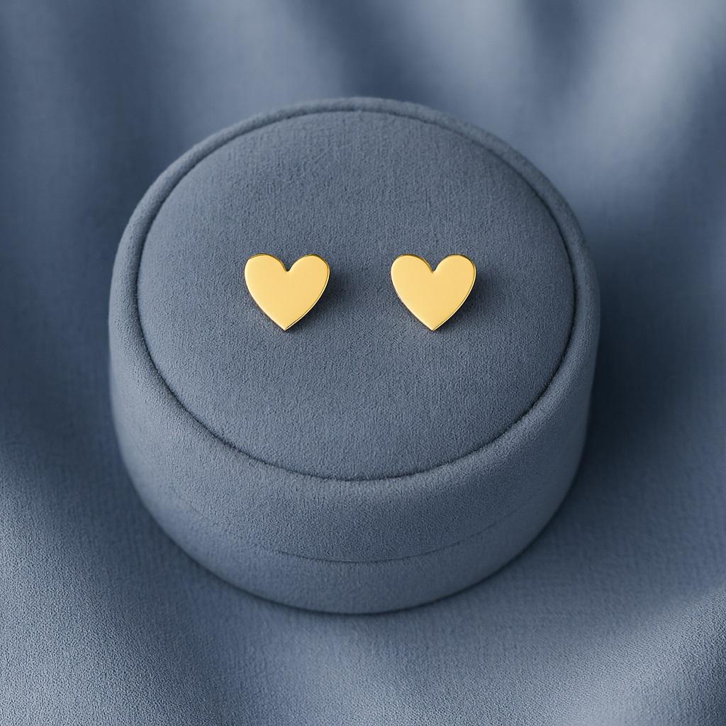 Minimale Liebesherz-Ohrstecker - Sterlingsilber gelbvergoldet