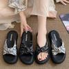 Design Sense Niche Famous Style One-word Slippers Women's Summer Wear Non-slip Thick-soled Beach Roman Shoes 2025 New