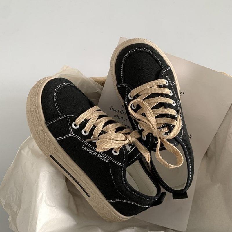 Lerretssko med tykk såle for kvinner Høst Ny Nisjedesign Allsidige Student Fritidssport Trendy Komfortable Sneakers D305