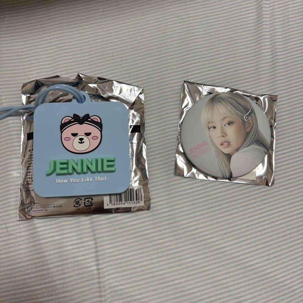 [USED] BLACKPINK penlight, rubber tag, badge