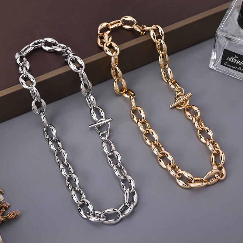 Chunky European-American Style Chain Necklace: Versatile Clavicle Choker with OT Buckle
