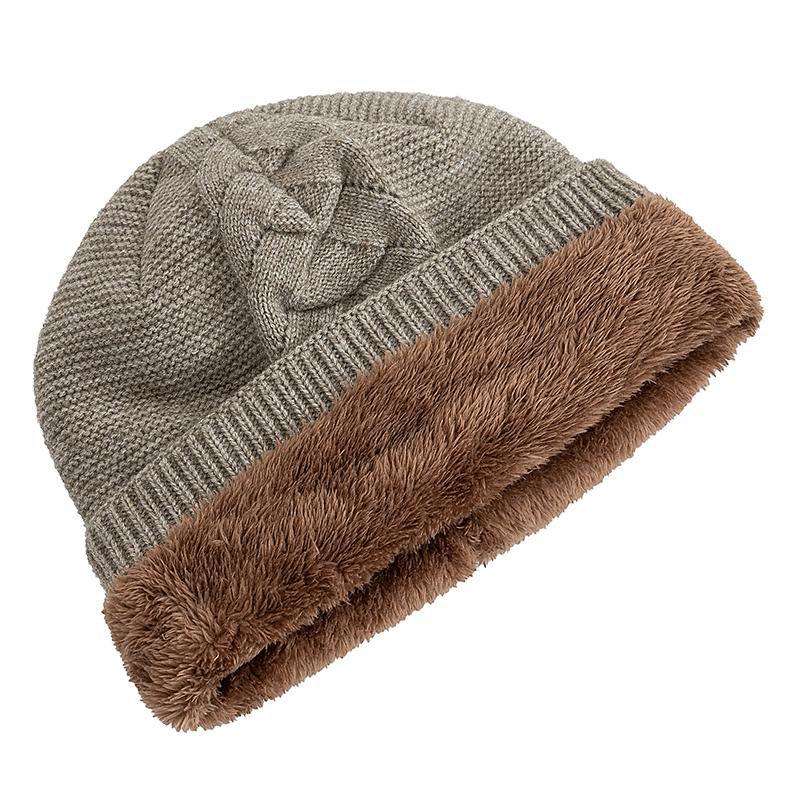 New Style Unisex Warm Dandy Winter Hat Heat Metal Label Plush Fur Lined Soft Beanie Hat Thick Hats For Women Men Knitted Hat