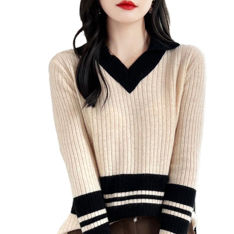 Women's College-Style V-Neck Striped Wool Knit Sweater for Autumn and Winter