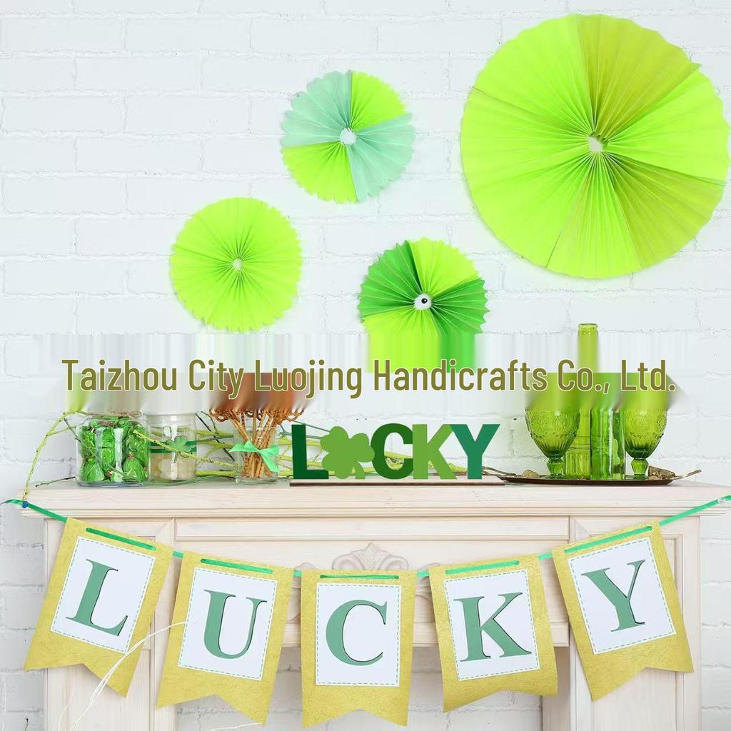 St. Patrick's Day Shamrock Hanging Sign - Green Lucky Clover Ornament