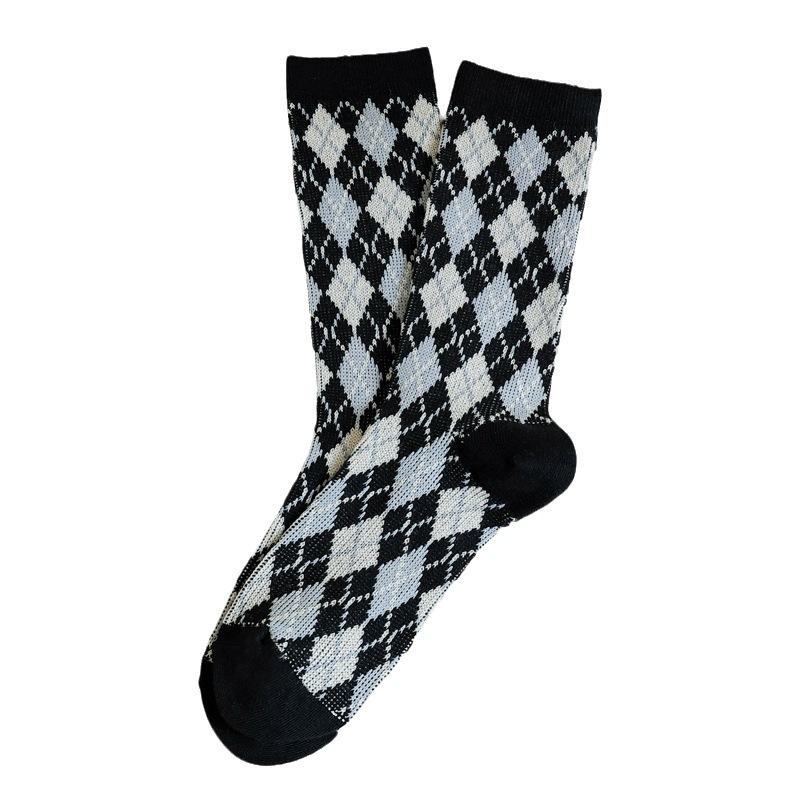 Retrofarbene High-Top-Socken für Damen im Herbst und Winter und Mid-Top-Socken aus gekämmter Baumwolle für Damen im Frühling und Herbst