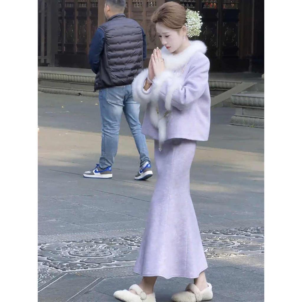 2025 Winter Women's Chic Furry-Trim Chinese Style Jacket & Skirt Set