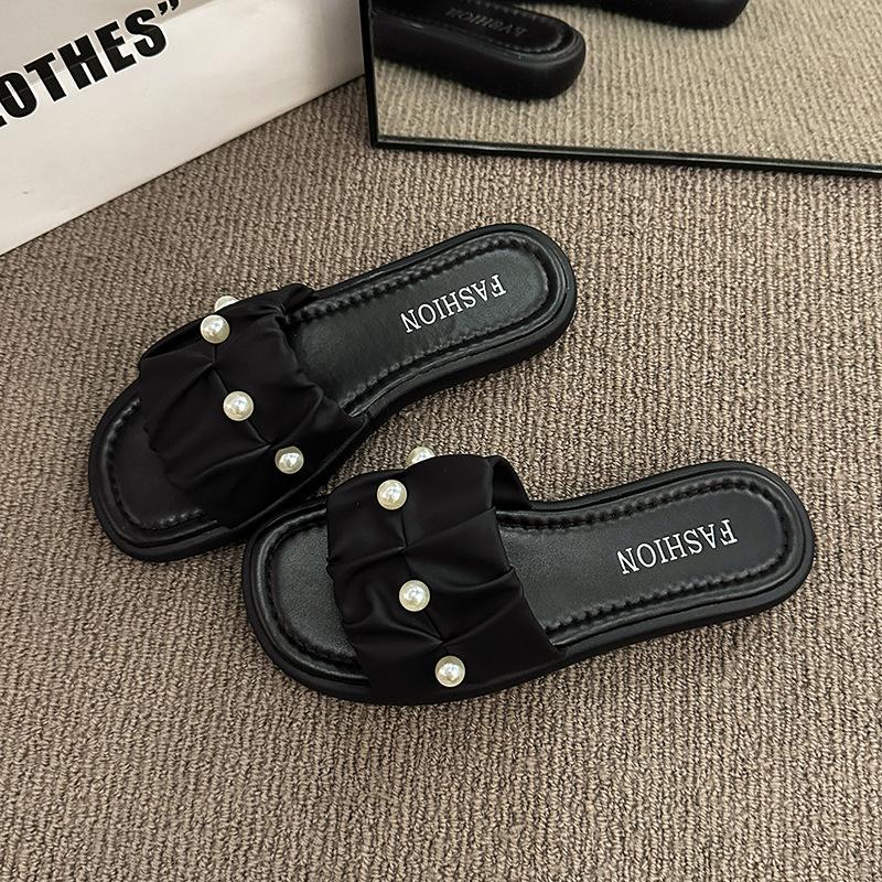 Slippers women's summer wear 2025 new fashion thick-bottomed muffin sandals Internet celebrity super fire beach folds