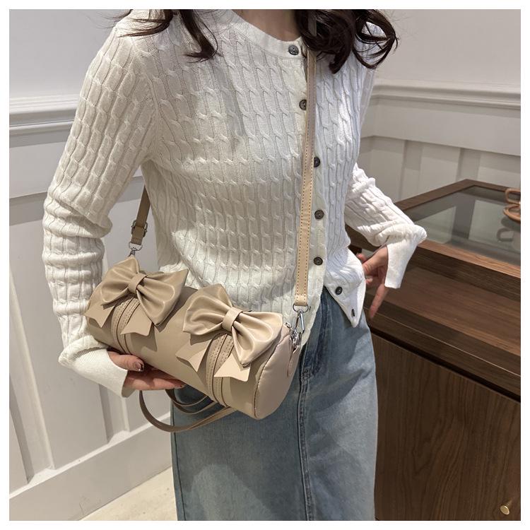 2024 Women's Niche High-End Bow Pillow Handheld & Crossbody Bag