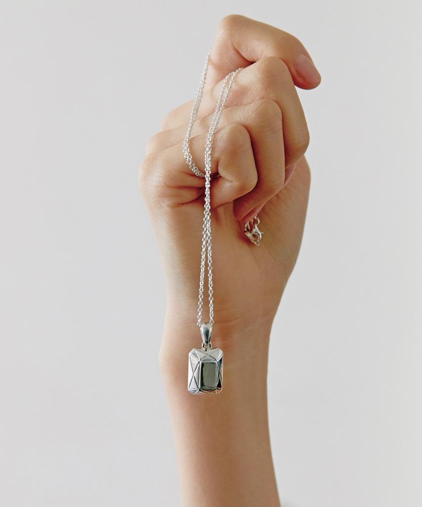 Lazy N Crazy [Silver 925] Emerald Cut Necklace