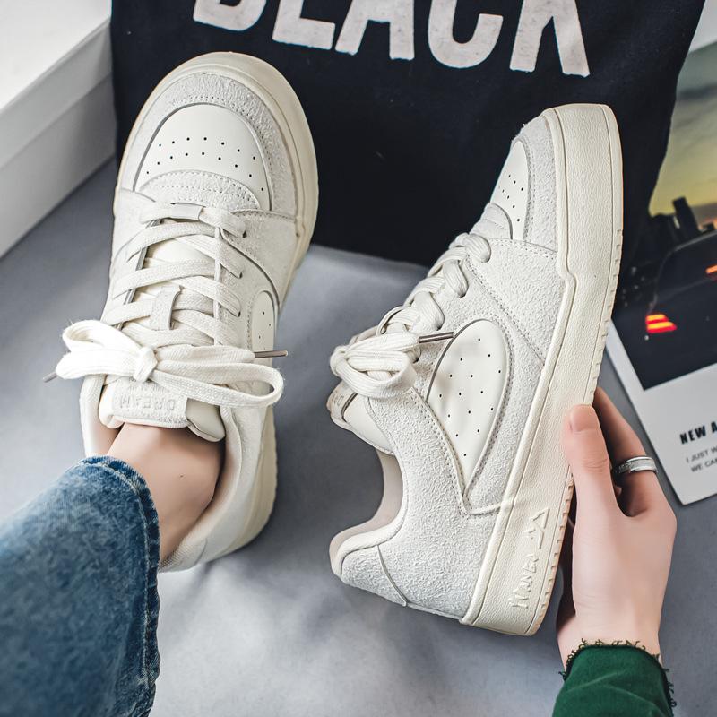 Men's Sneakers New Fashion Skateboard Shoes for Men Suede Comfort Lightweight Casual Shoes Outdoor Walking Canvas Footwear Men