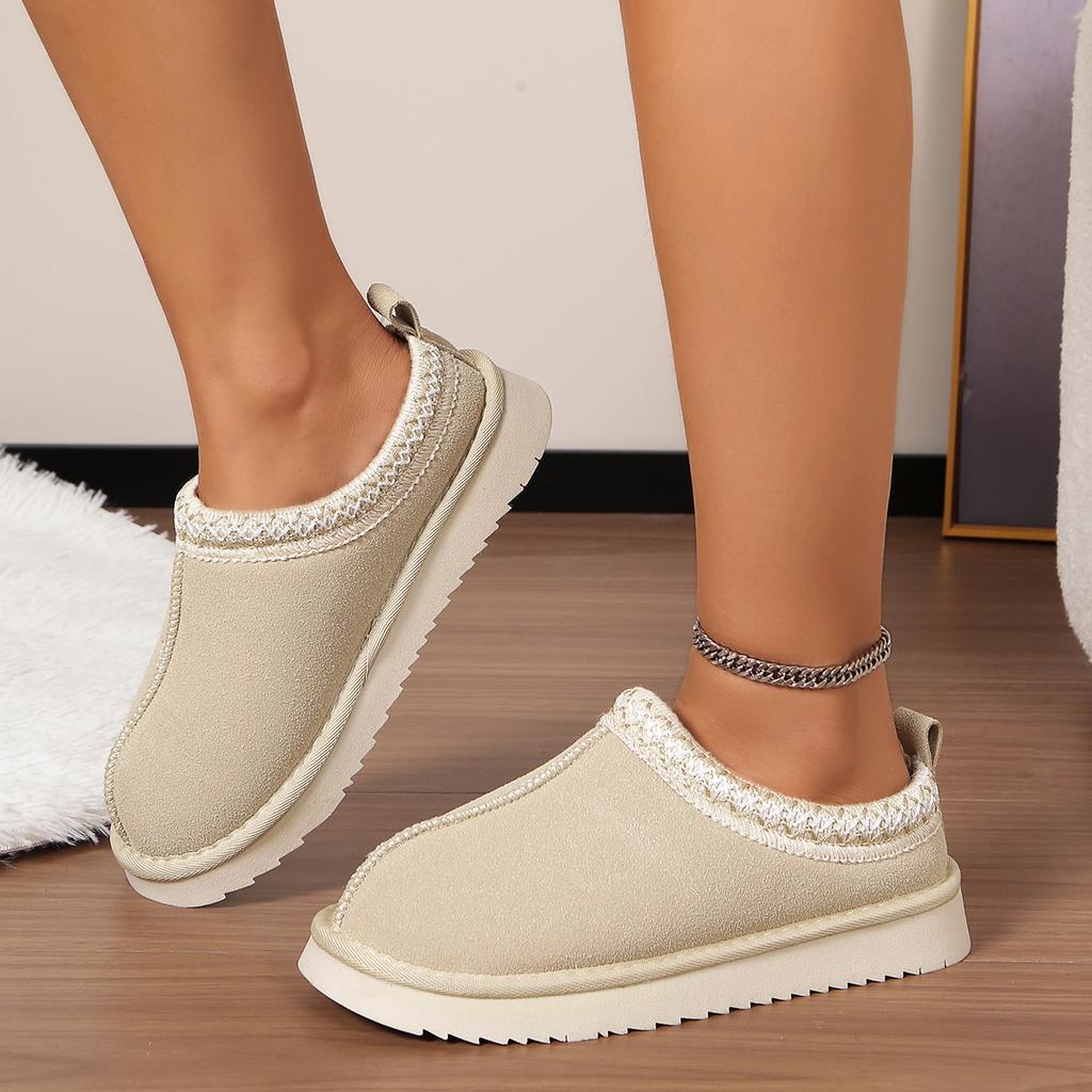 Berühmte Wind-Schnee-Stiefel Damen Herbst und Winter neu große Größe flacher Boden niedriger Absatz faule Baumwollpantoffeln