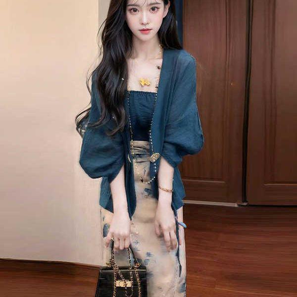 

Plus Size Zen-Inspired Strapless Skirt & Elegant Cardigan Hanfu Three-Piece Set 3XL [For 135-145 lbs]