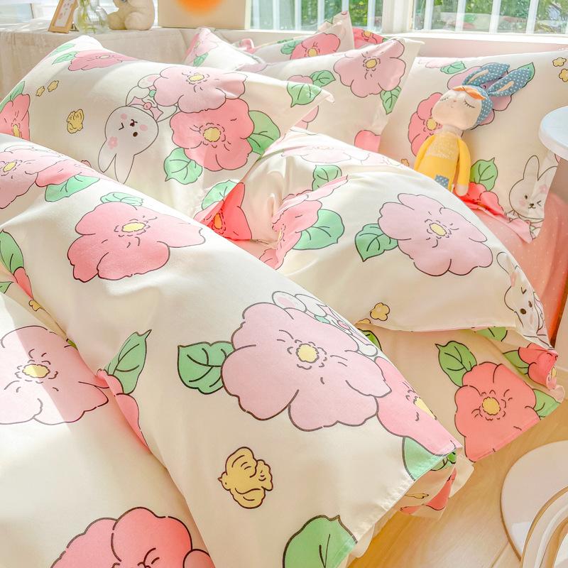 Silný kartáčovaný čtyřsezónní tištěný malý čerstvý čtyřdílný set a třídílný set ložního povlečení povlak na přikrývku