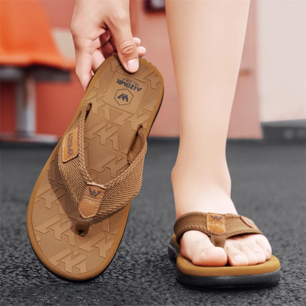 Men Flip Flops Summer Beach Flip Flops Men Casual Breathable Thicken Beach Men Slippers Outdoor Zapatillas Hombre for Male EVA