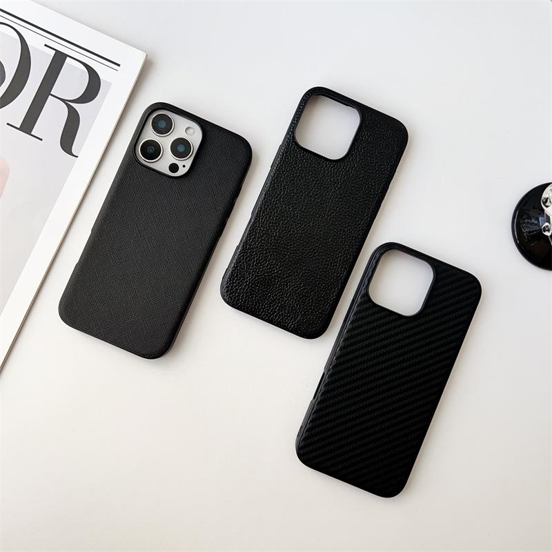 Lederstruktur Stoßfeste Schutzhülle für iPhone 17 Pro Max, 16 Pro und 15 Matt.