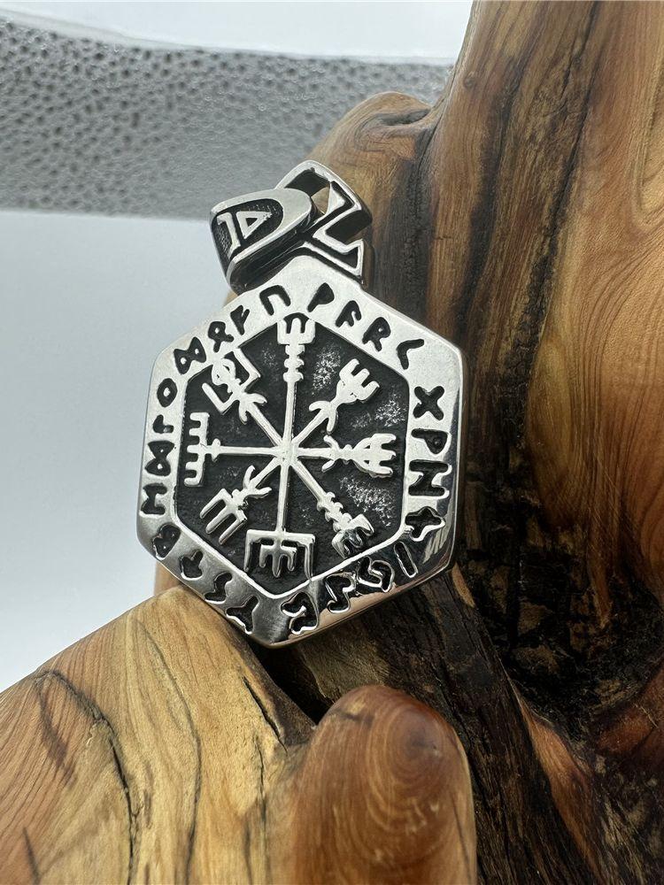 Vikings Compass Necklace 316L Stainless Steel Jewelry Punk Biker Palm Lotus God Eye Pendant