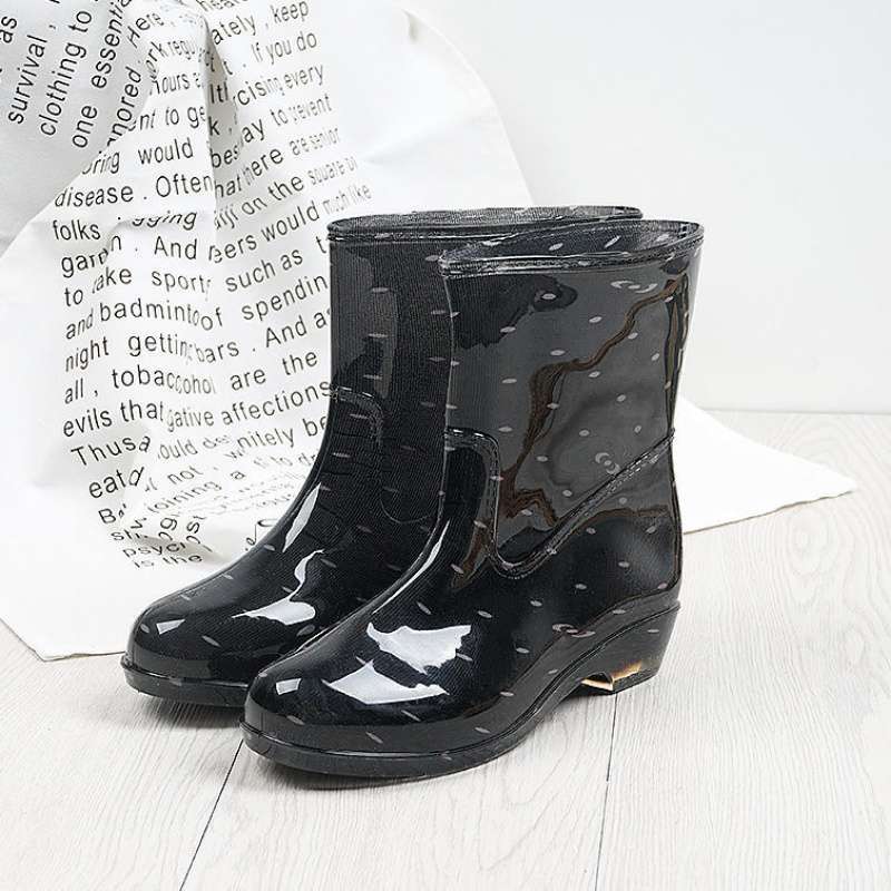 Rain Shoes Female Adult Medium Tube Water Shoes Velvet Non-slip Rain Boots Women's Lightweight Student Rain Shoes Korean Version Fashion Waterproof S