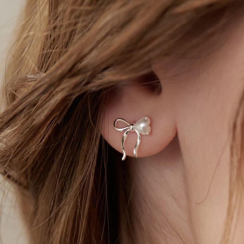 

TATIANA (925 Silver) One-Side Heart Ribbon Earrings EC3086 Gold Plated_Onyx