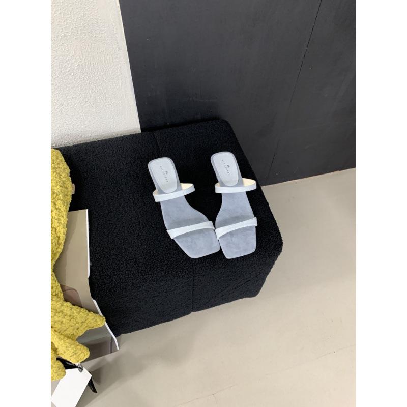 Simple and versatile temperament cool slippers women's 2025 summer new wear soft bottom fashionable and elegant slope heel one-word drag women