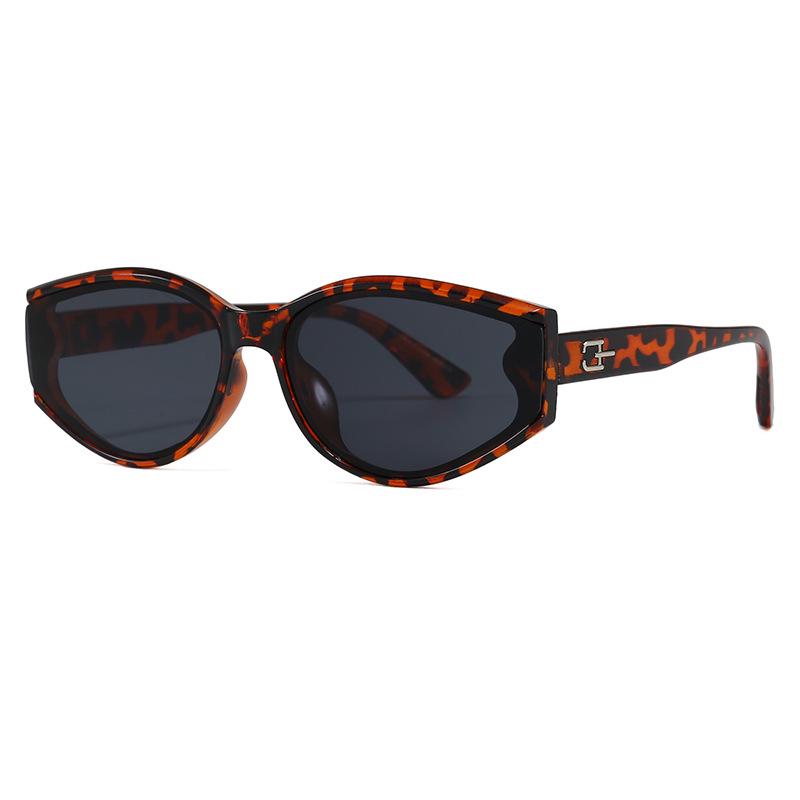 2026 European & American Trend Dark Cat Eye Sunglasses - Niche, Personalized, Small Frame