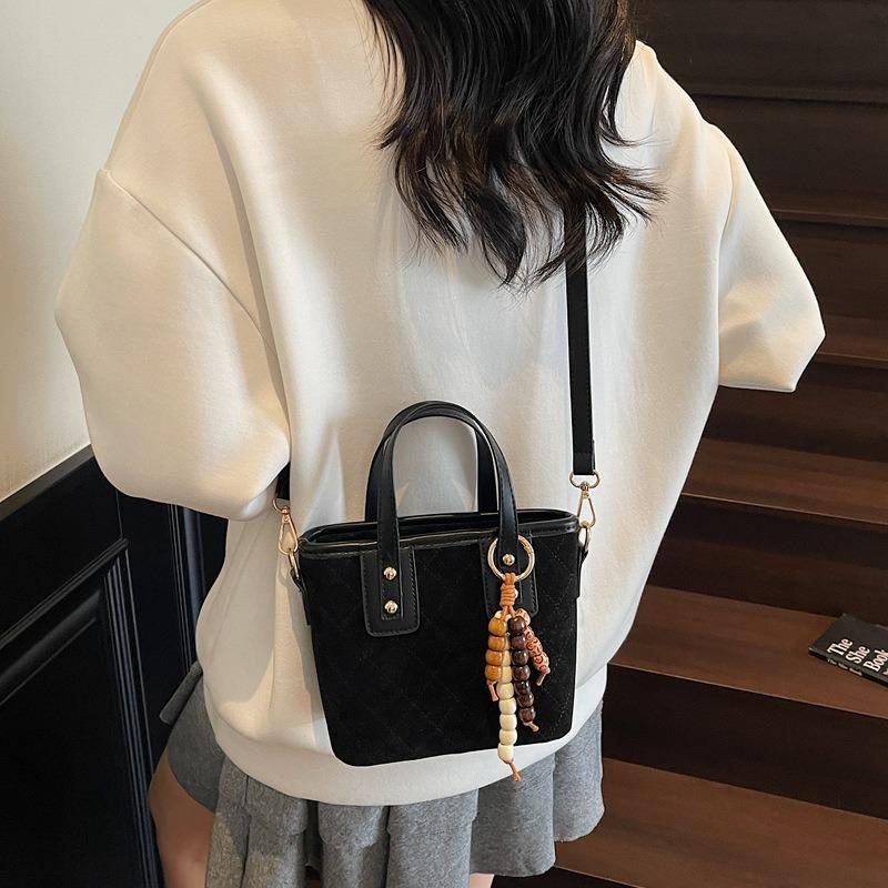 Retro Handbag Bag Women's New High-end Diamond Fashion Shoulder Bag Commuter Messenger Bucket Bag