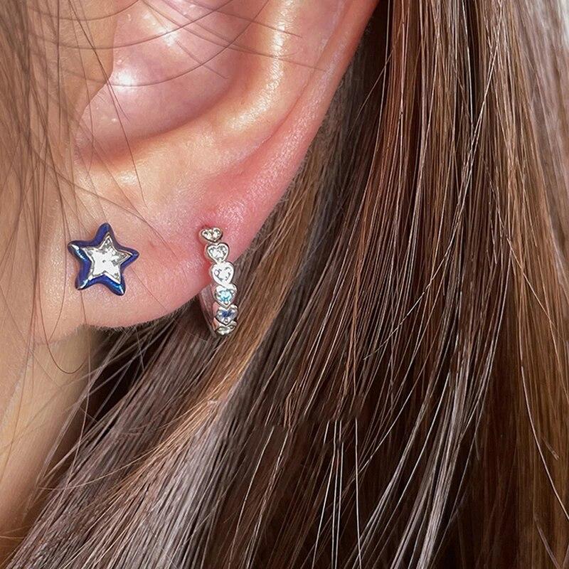1 paio di orecchini a bottone mini pentagramma a forma di stella di cristallo blu alla moda per le donne, orecchini estetici dolci e alla moda, gioielli Y2k